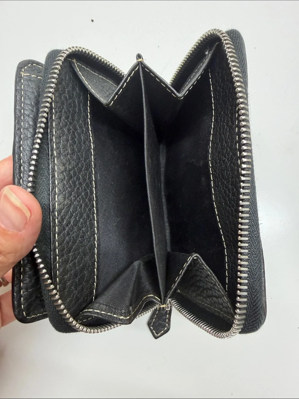 Dooney & Burke Black pebbled Leather Zip Wallet